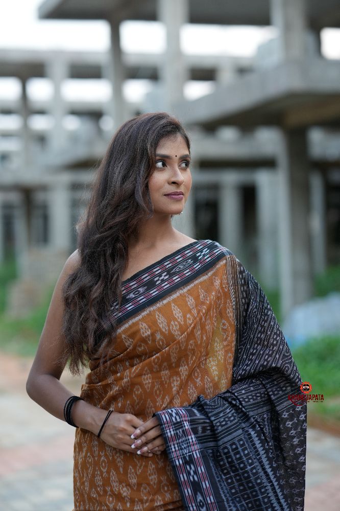 khanduapata Black & Brown Body Design Cotton Saree For Women
