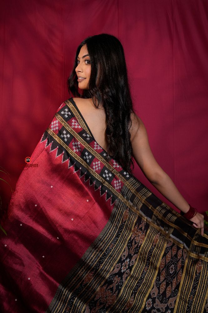 khanduapata Black & Maroon Colour Double Border Dot Design Silk Saree For Women