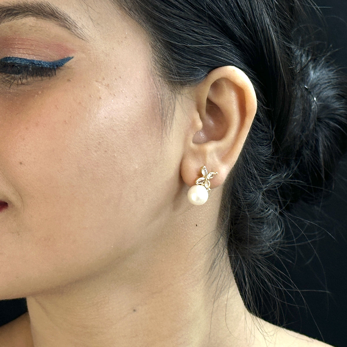 J Pearls Ishani Pearl Earrings - Distacart