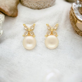 J Pearls Ishani Pearl Earrings - Distacart