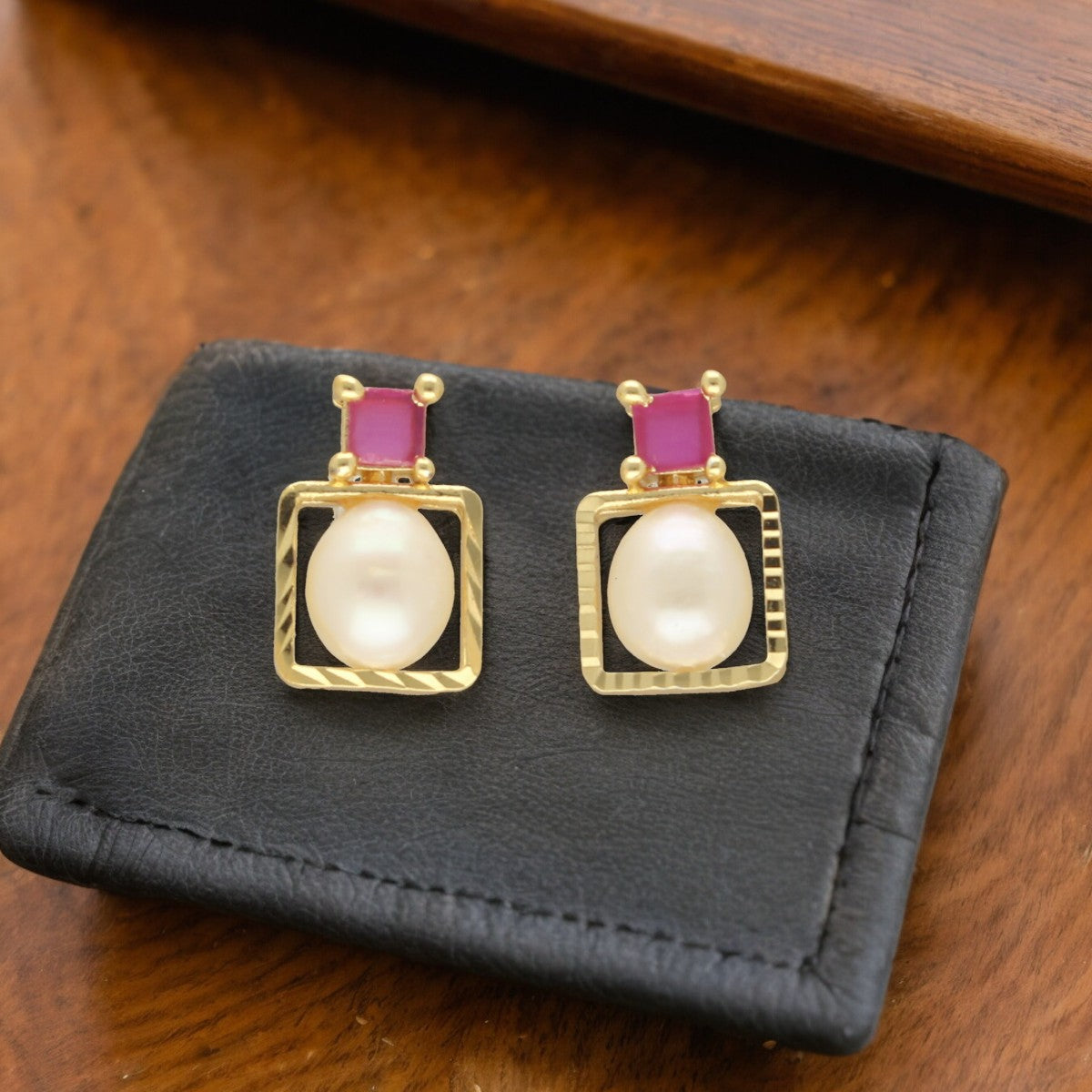 J Pearls Zoya Pearl Earrings - Distacart