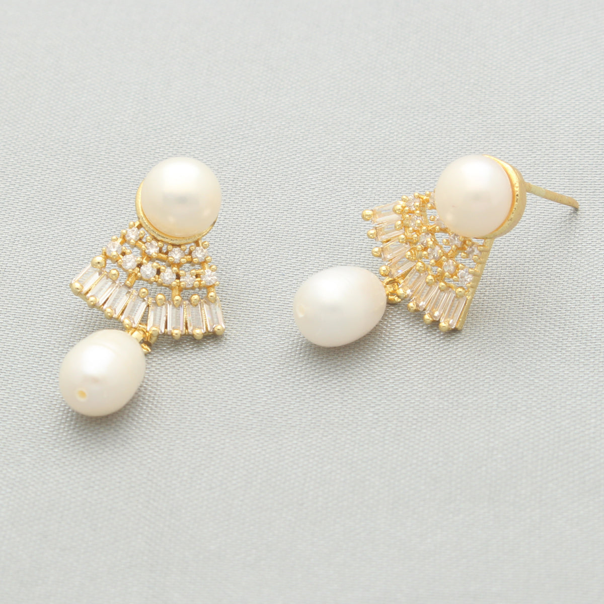 J Pearls Dhatri Pearl Earrings - Distacart