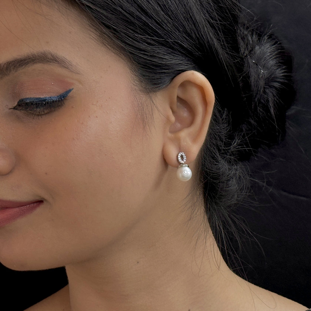 J Pearls Jaanvi Pearl Earrings - Distacart