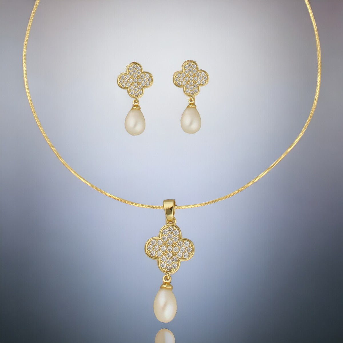 J Pearls Vintage Pendant Hamper - Distacart