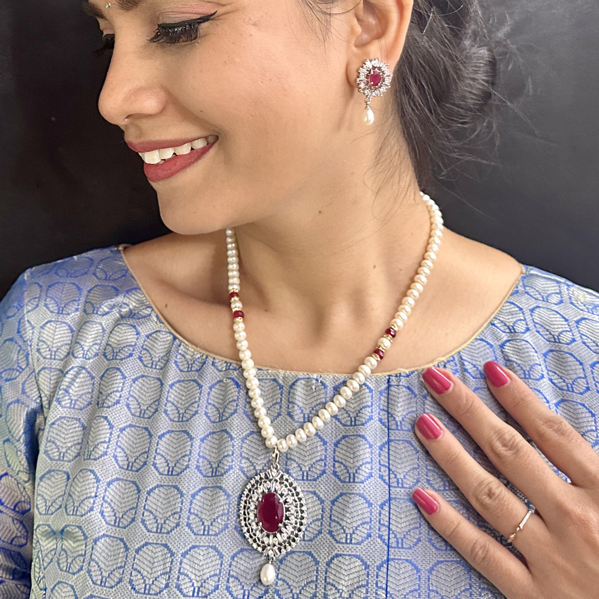 J Pearls Darsh Pearl Necklace Set - Distacart