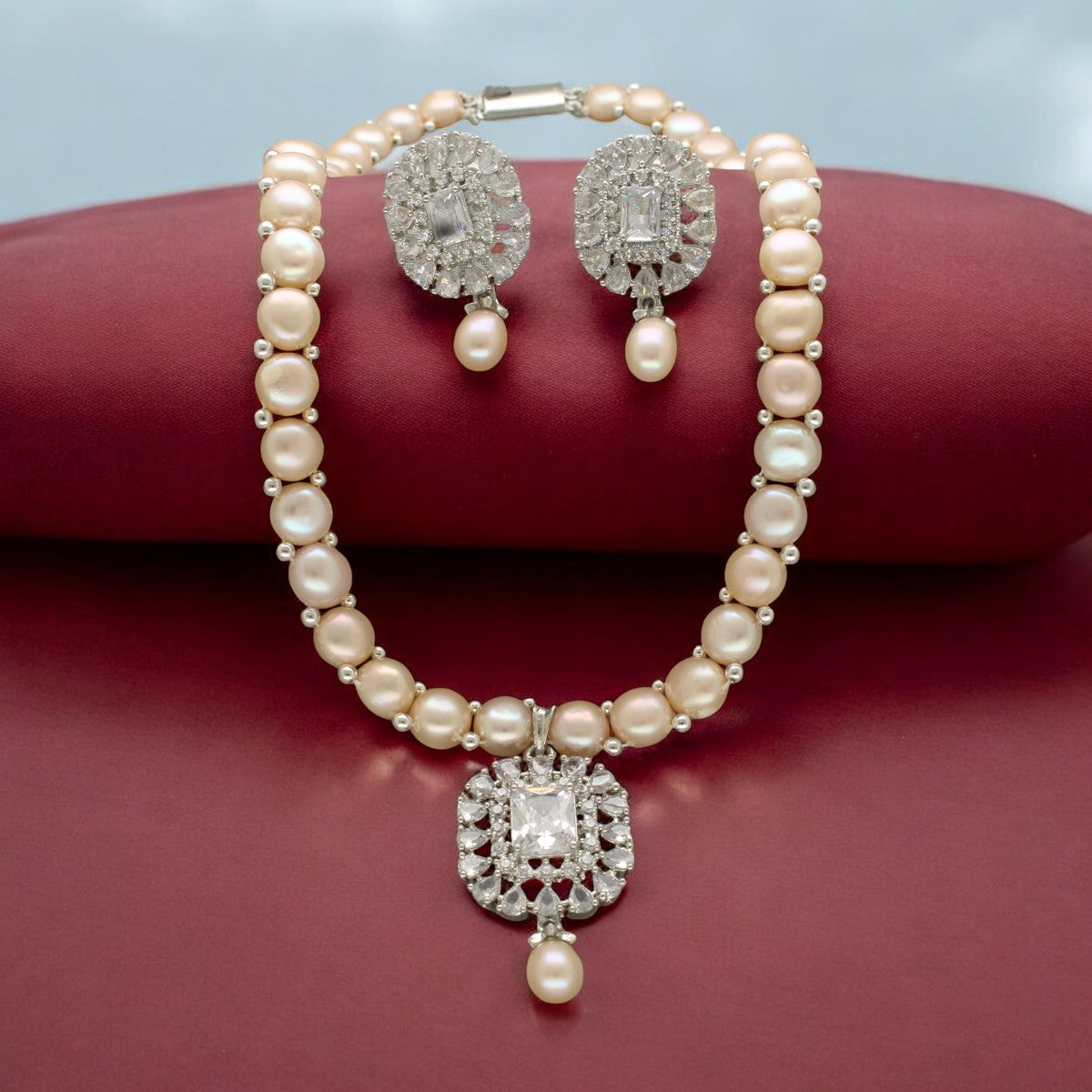 J Pearls Sublime Shimmer Pearl Necklace Set - Distacart