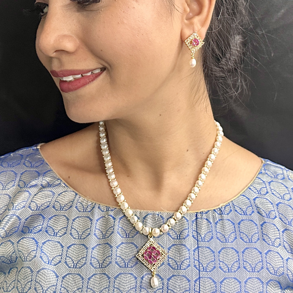 J Pearls Tanvi Pearl Necklace Set - Distacart