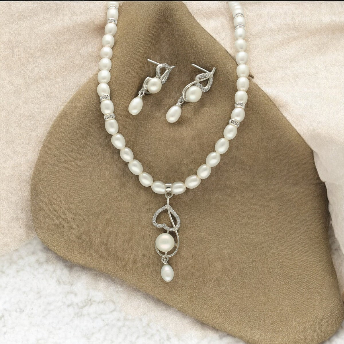 J Pearls Xyla Pearl Necklace Set - Distacart