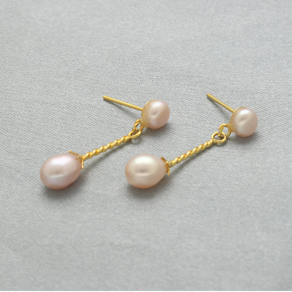 J Pearls Lunai Pearl Earrings - Distacart