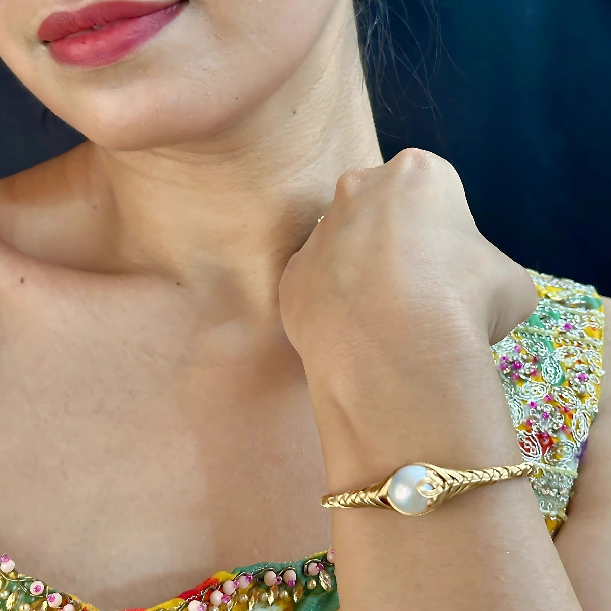 J Pearls Opal Pearl Bracelet - Distacart