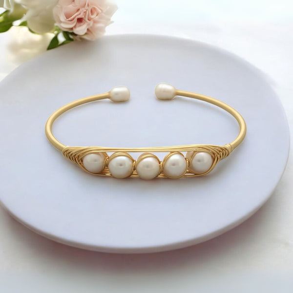 J Pearls Yara Pearl Bracelet - Distacart