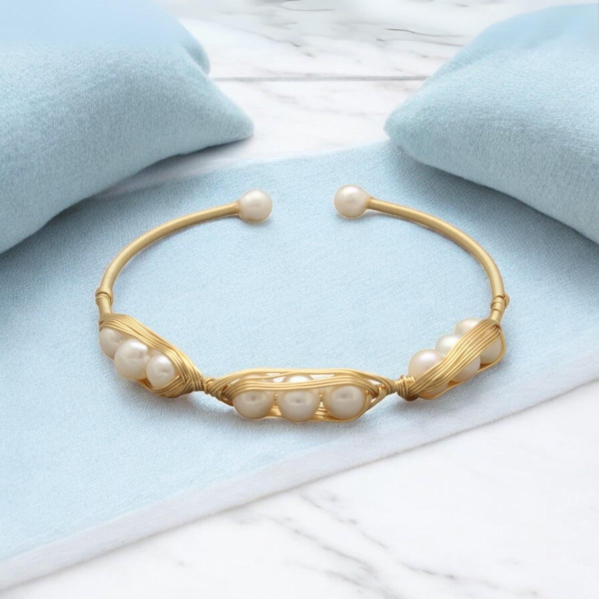 J Pearls Zerin Pearl Bracelet - Distacart