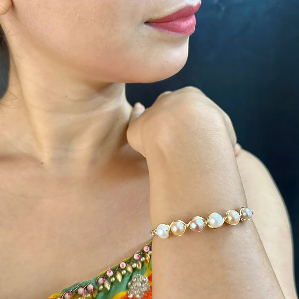 J Pearls Qarin Pearl Bracelet - Distacart