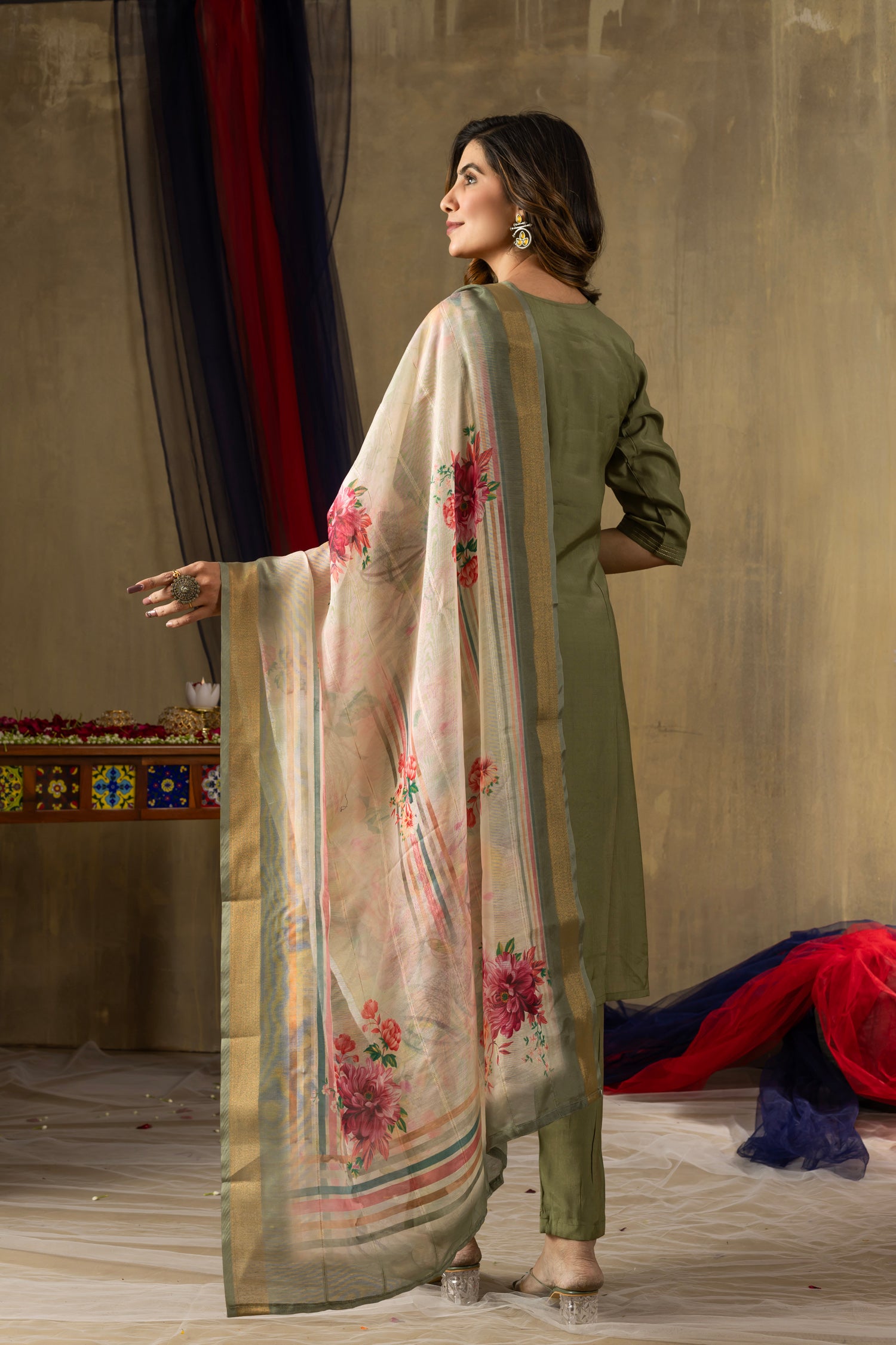 Lorenvalley Fashion Green Shimmer Gold Silk Multi Embroidery Thread With Hand Work Kurta Pant Dupatta