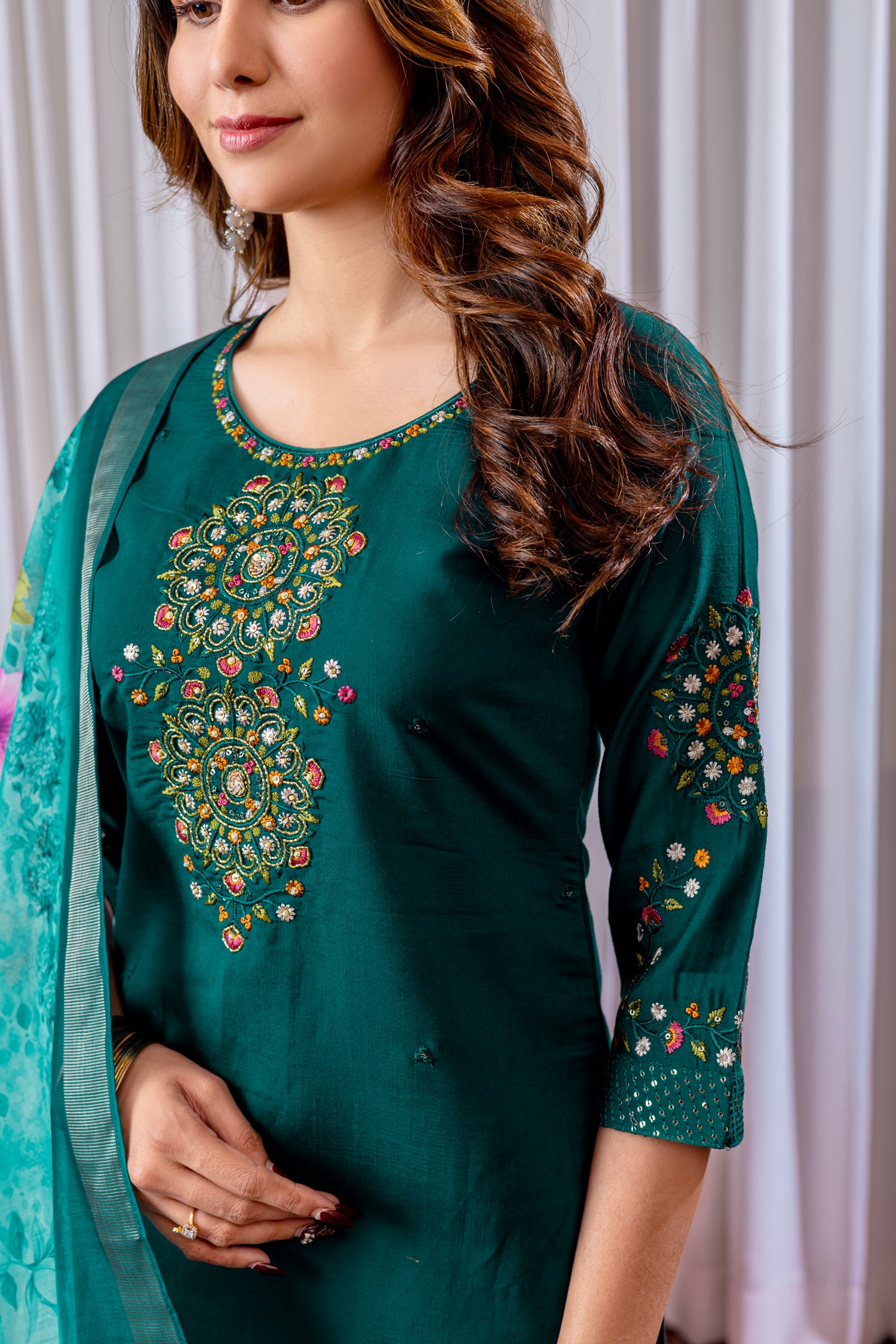 Lorenvalley Fashion Green Viscose Silk Embroidery Thread With Hand Work Kurta Pant Dupatta
