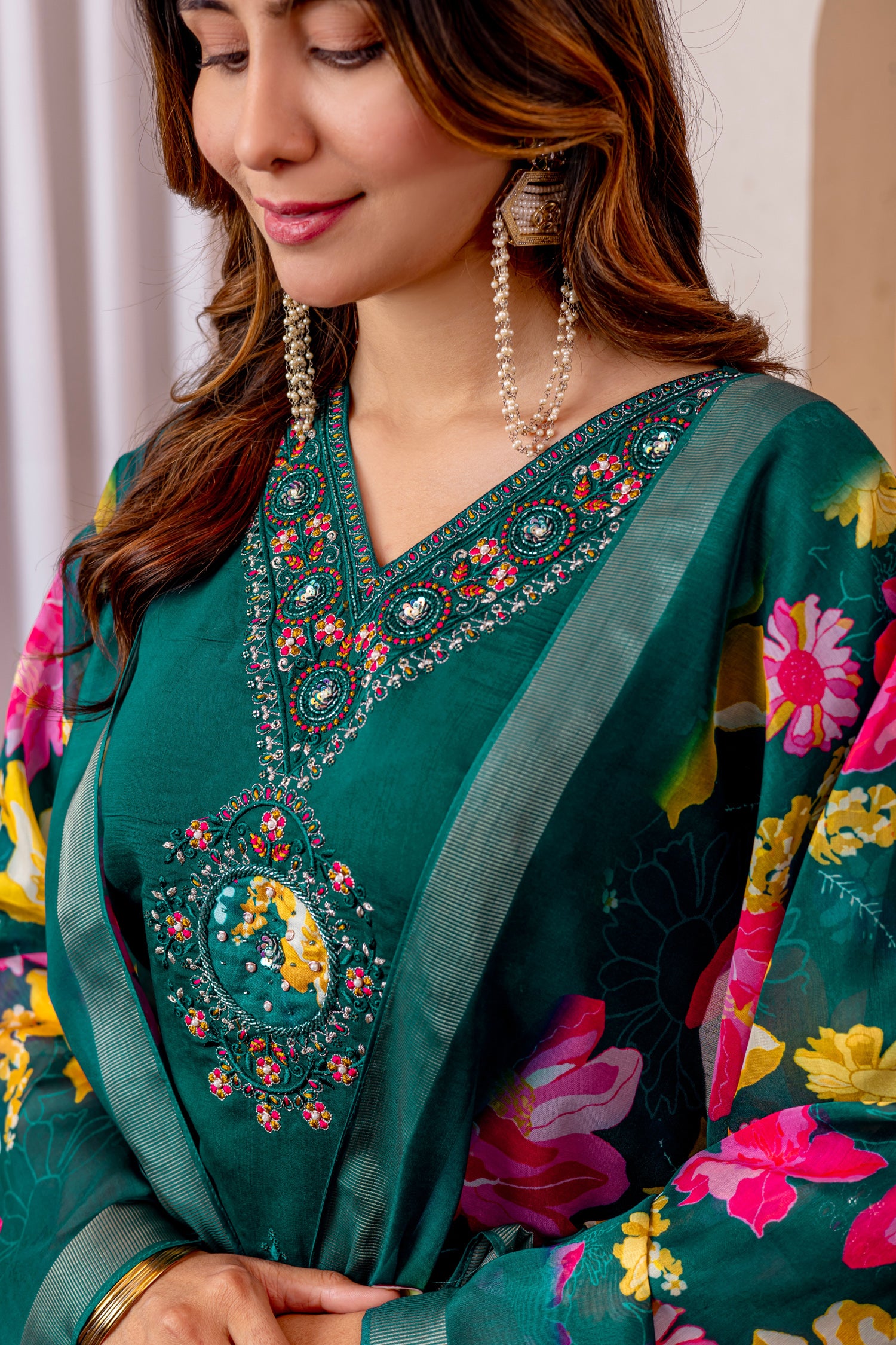 Lorenvalley Fashion Green Marina Viscose Silk Embroidery Thread With Hand Work Kurta Pant Dupatta