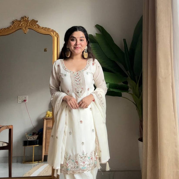 Evanik Designer White Chinon With Beads Embroidered Work Kurta Set