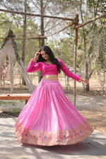 Thumbnail for Lorenvalley Pink Pure Viscose Jacquard with Kalamkari Jari Border Lehenga Choli - Distacart