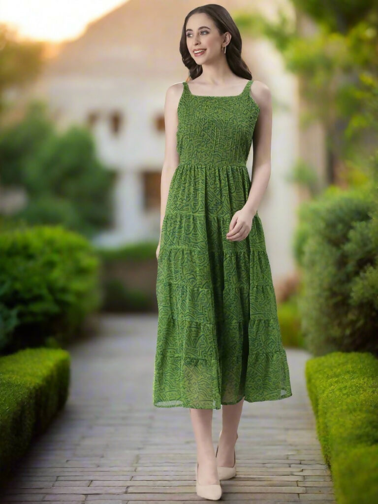 Souchii Green Varlie Printed Tiered Dress – Flowy Fit & Flare