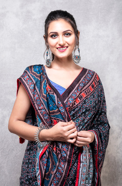 Morchari Pure Dola Silk Saree Digital Print - Multicolour - Distacart