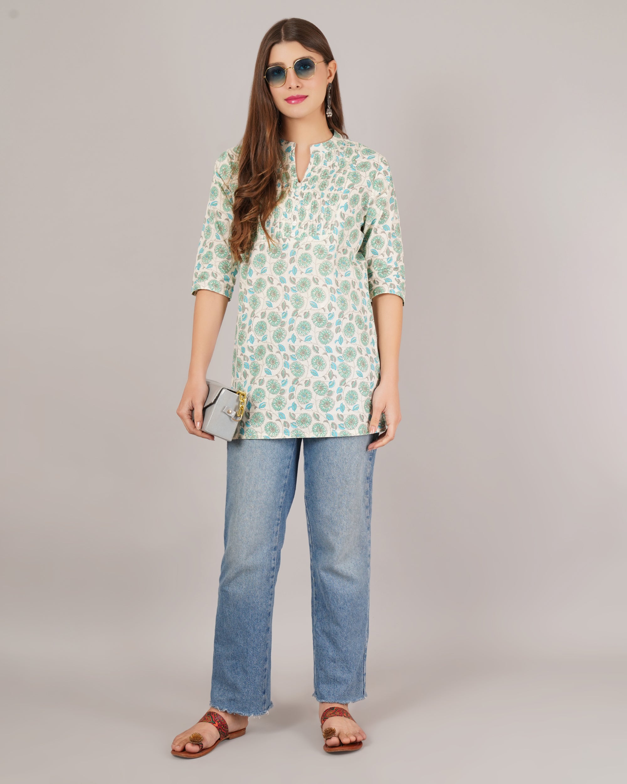 Jaitra Apparels Women Printed Rayon Straight Kurta (Off White)