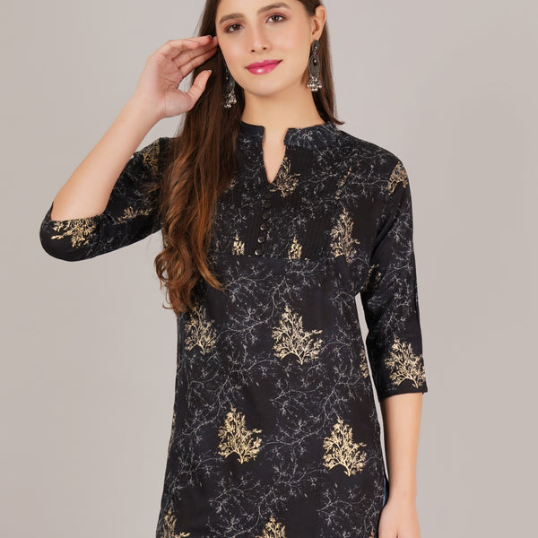 Jaitra Apparels Women Printed Rayon Straight Kurta (Black)