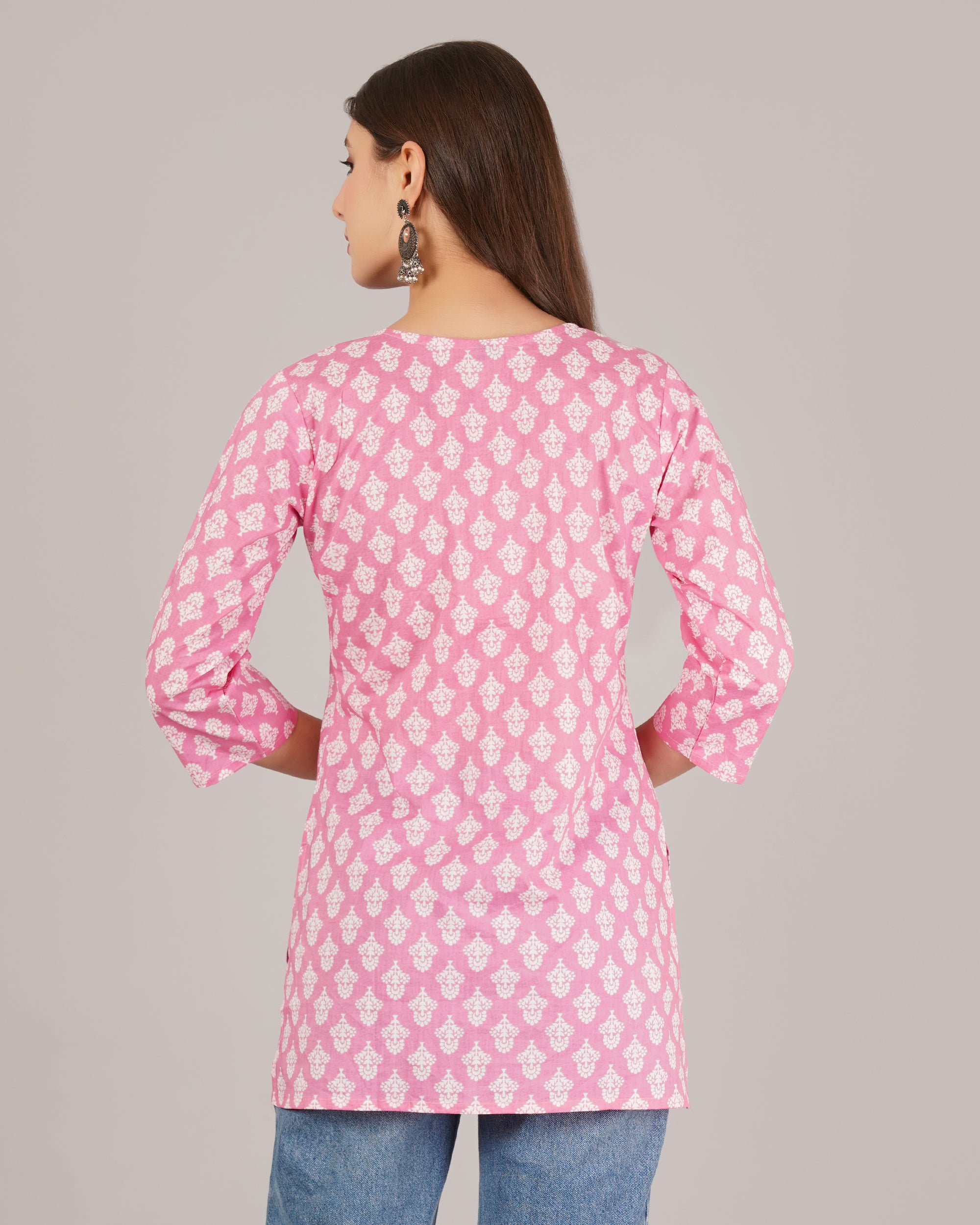 Jaitra Apparels Women Printed Pure Cotton Straight Kurta (Pink)