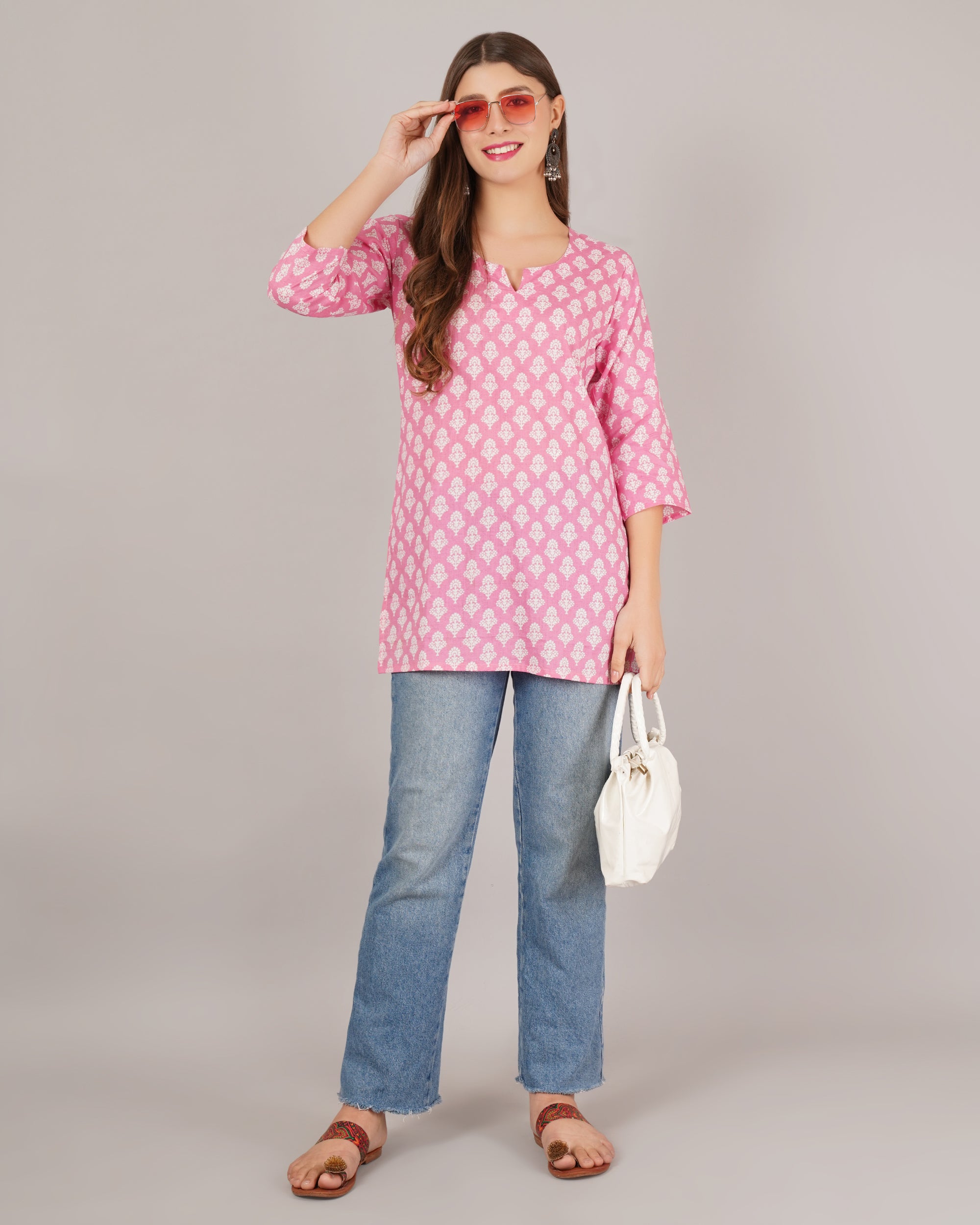 Jaitra Apparels Women Printed Pure Cotton Straight Kurta (Pink)