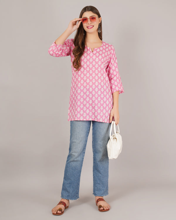 Jaitra Apparels Women Printed Pure Cotton Straight Kurta (Pink)