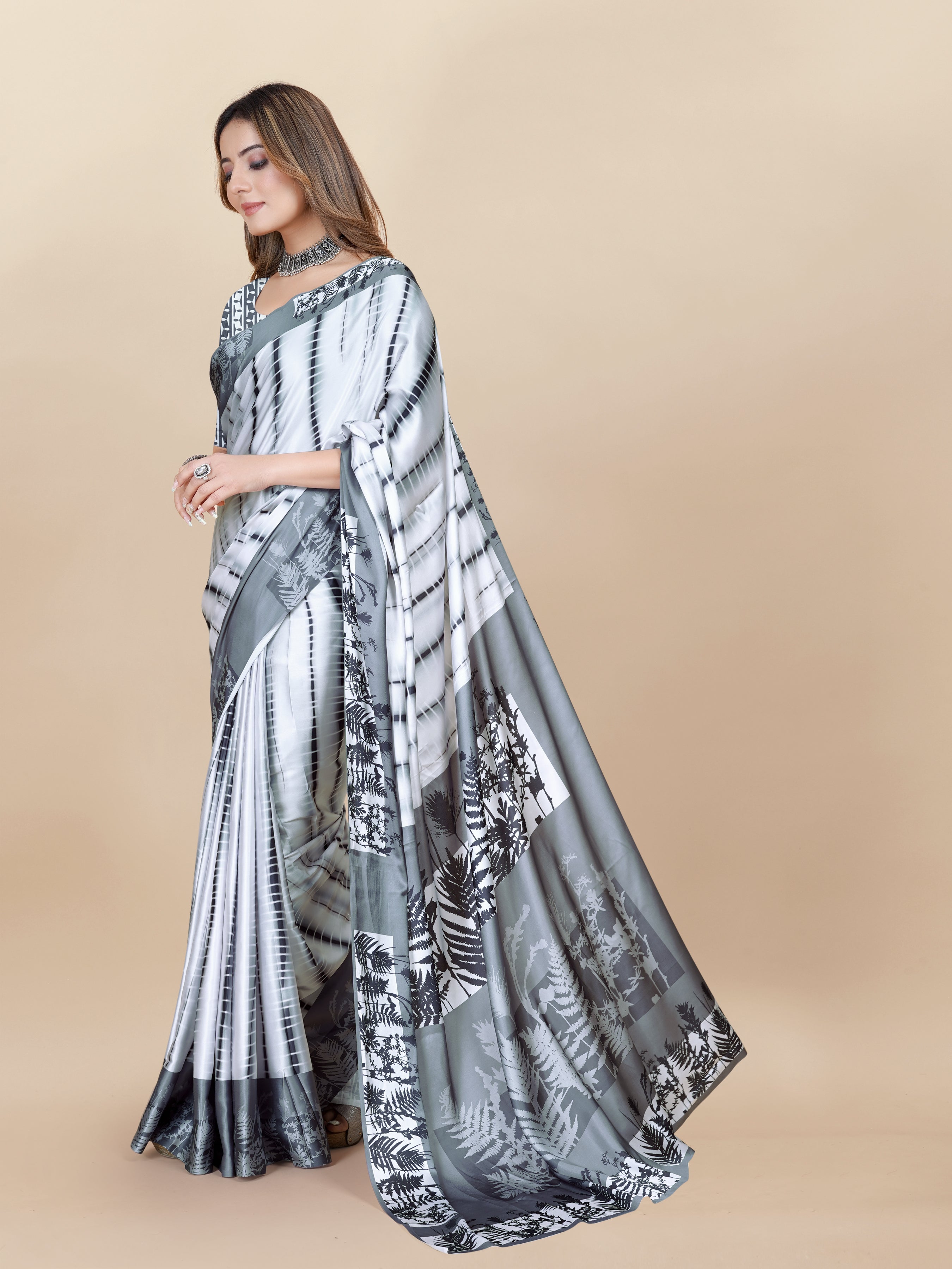 Vedant Vastram Digital Print Japan Satin Silk Party Wear Saree with Unstitched Blouse Piece - White - Distacart