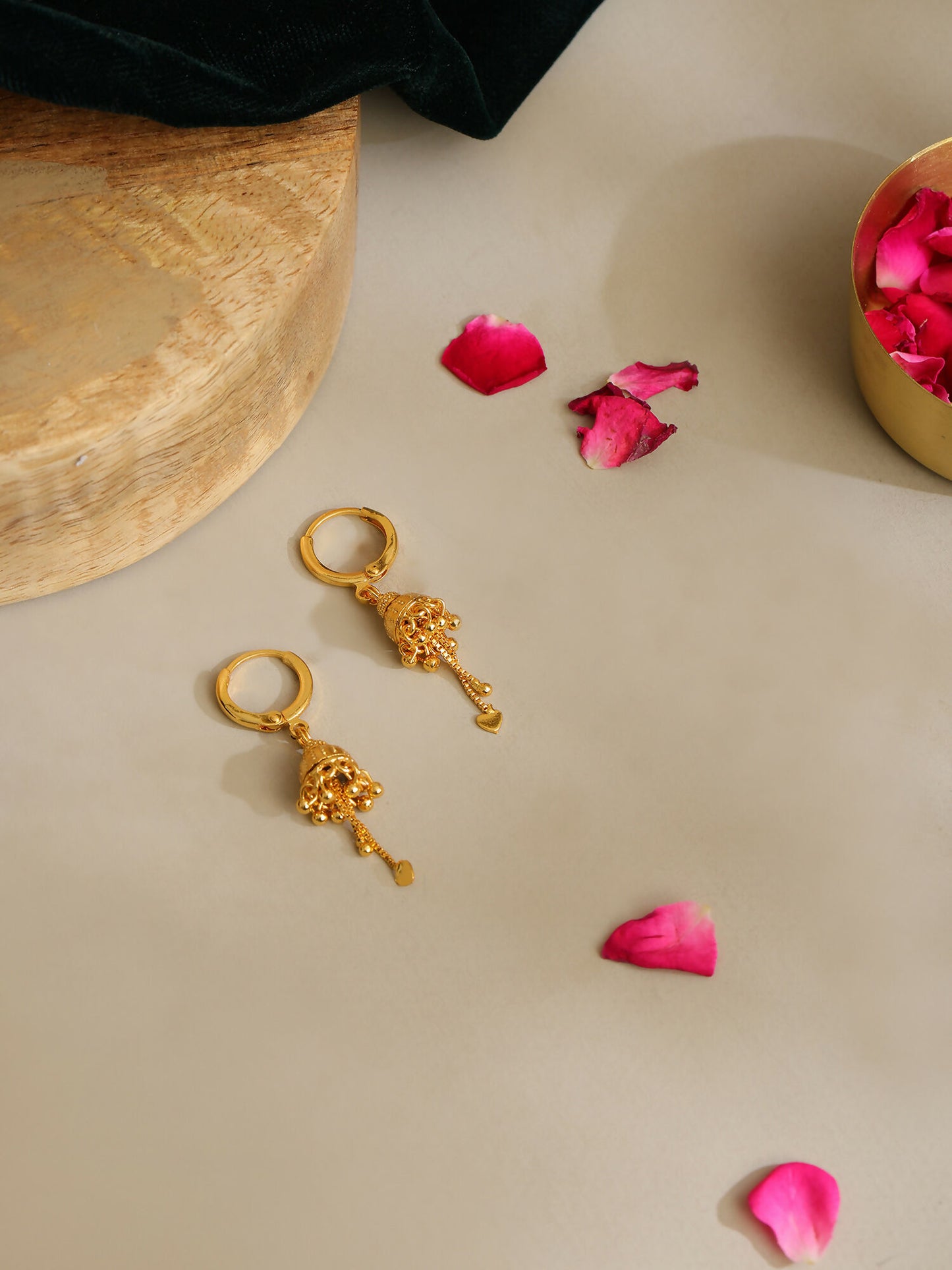 Ruby Raang Gold Loop Heart Earrings - Dista