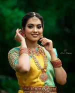 Thumbnail for Arfa Fashion House Mustered With Contrast Border Lichi Silk Jacquard Work Saree - Distacart