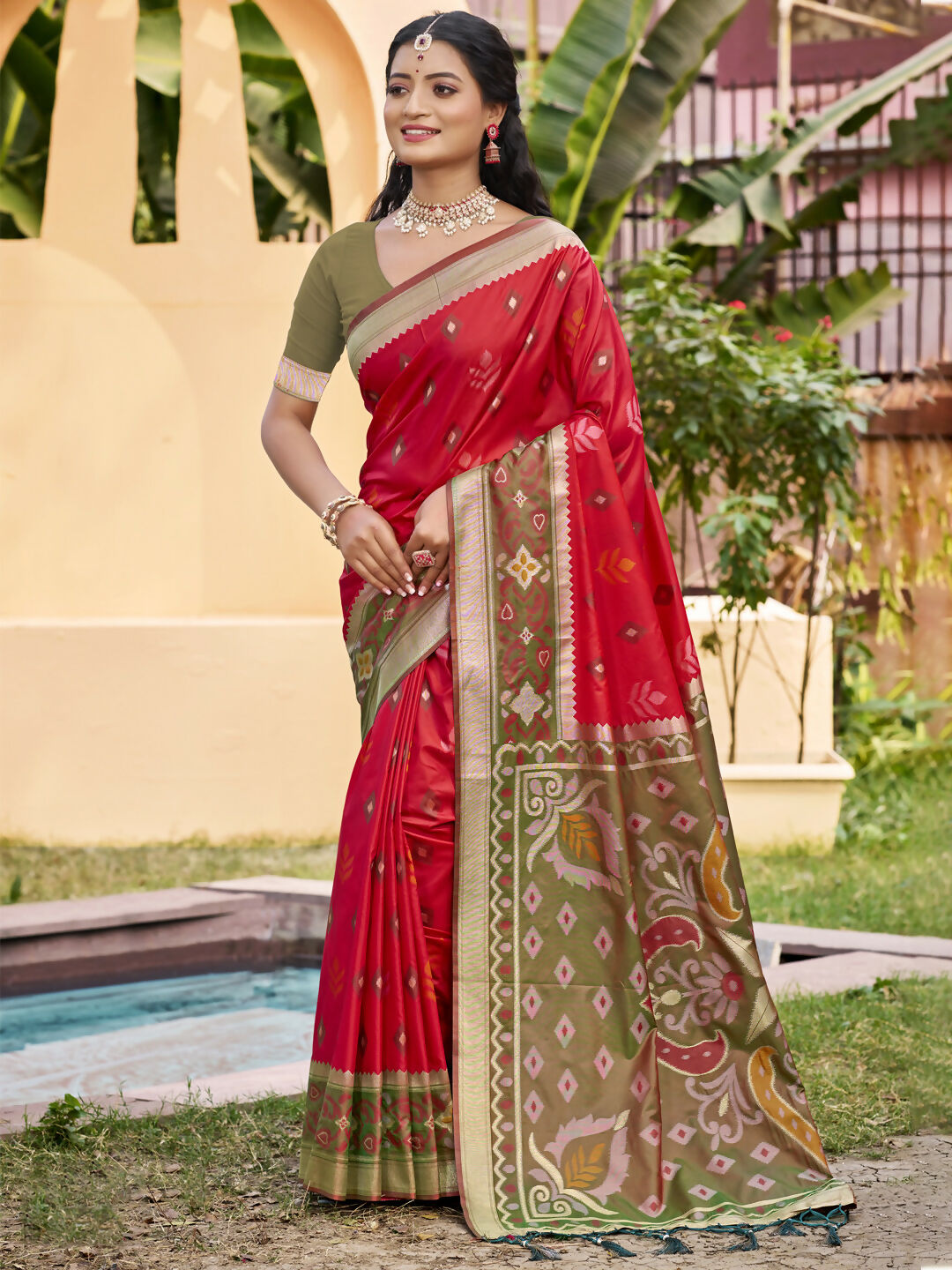 Astita Red Pochampally Silk Saree - Distacart