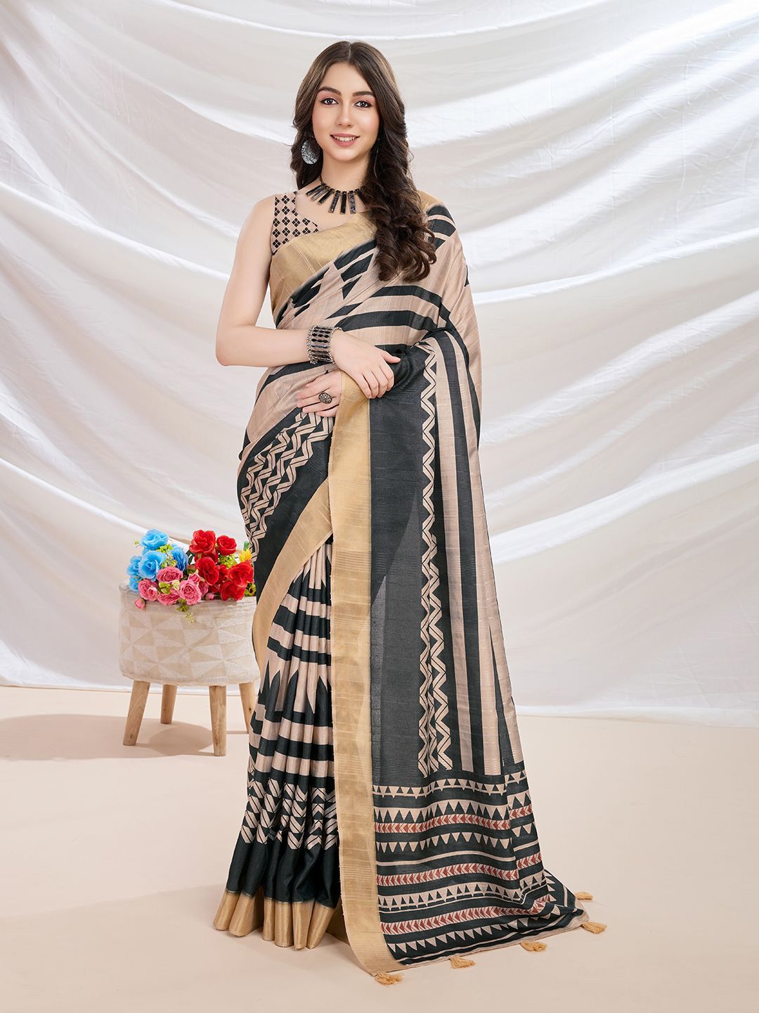 Mitera Zari Silk Blend Banarasi Saree - Distacart