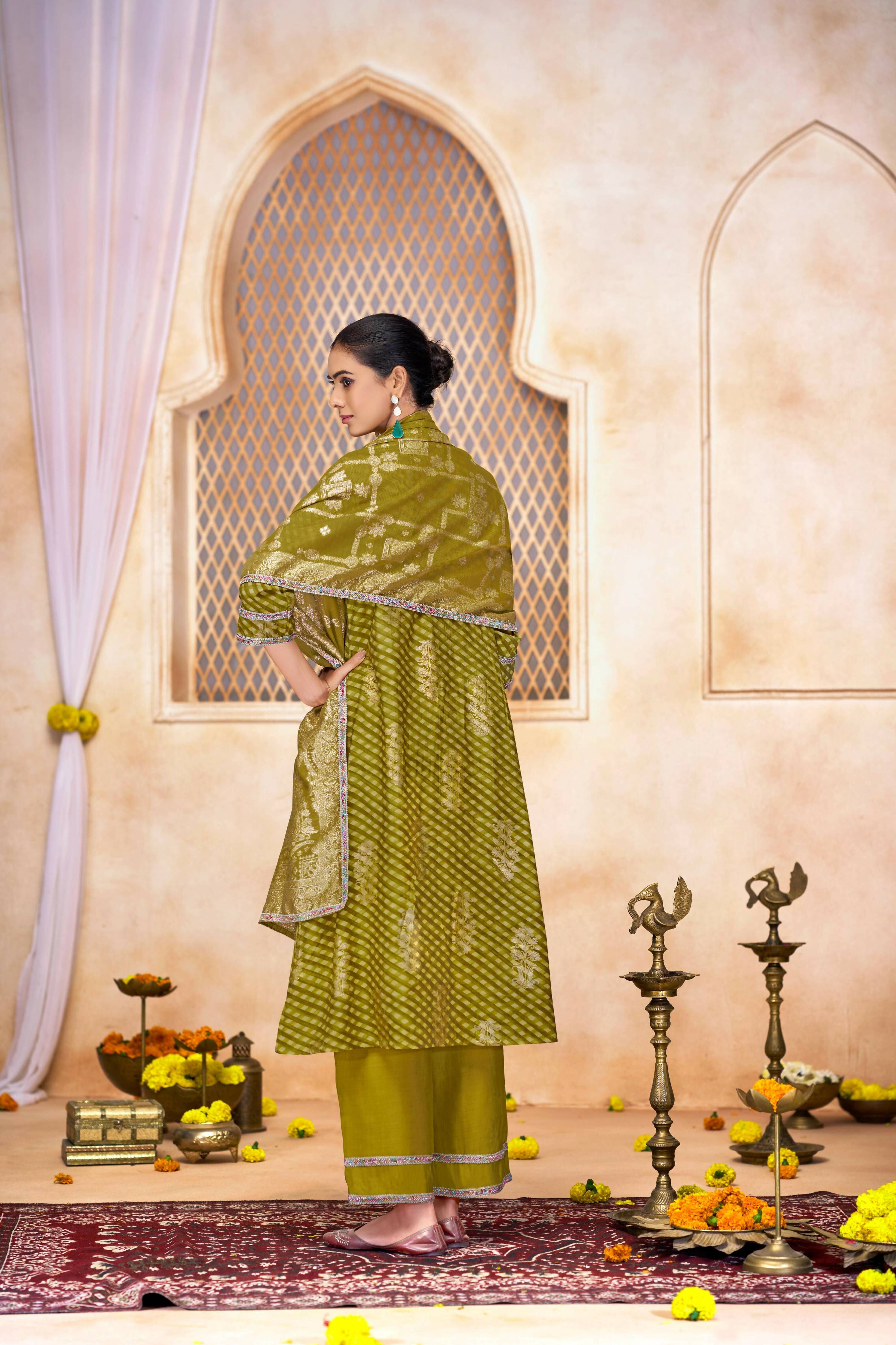 BulBul Rashmi Green Kurta Set with Dupatta