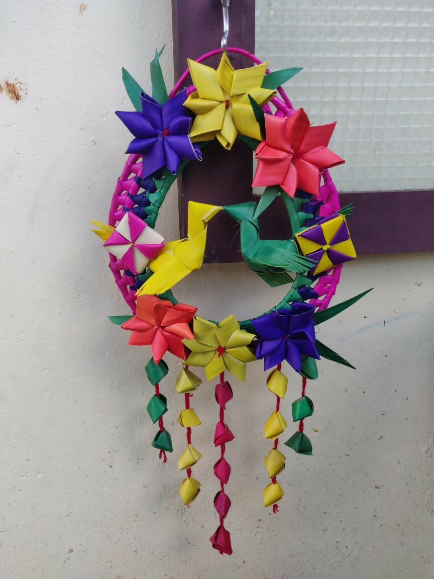 Shuddh Natural Hand Made Palm Leaf Double Parrot Wreath