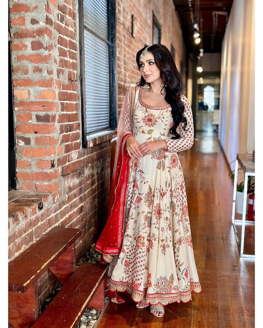Teeya Creation Cream faux georgette Kurta Set