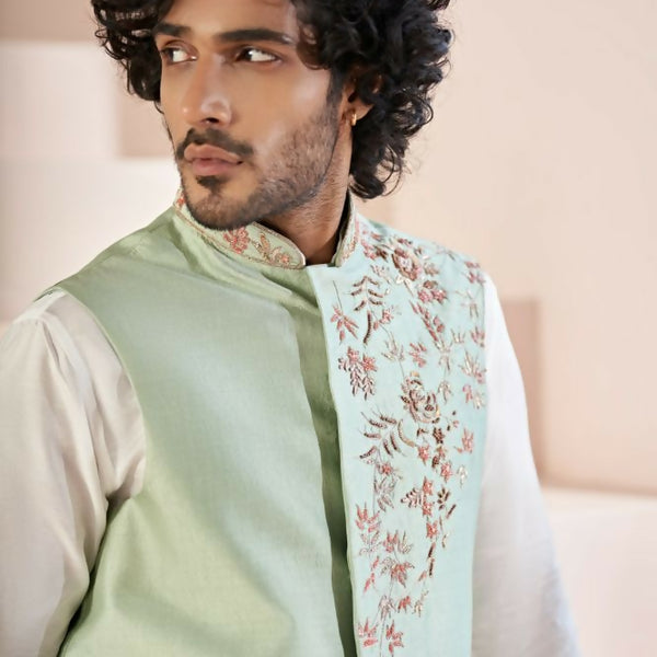 STUDIO_99_24.76653 (1)