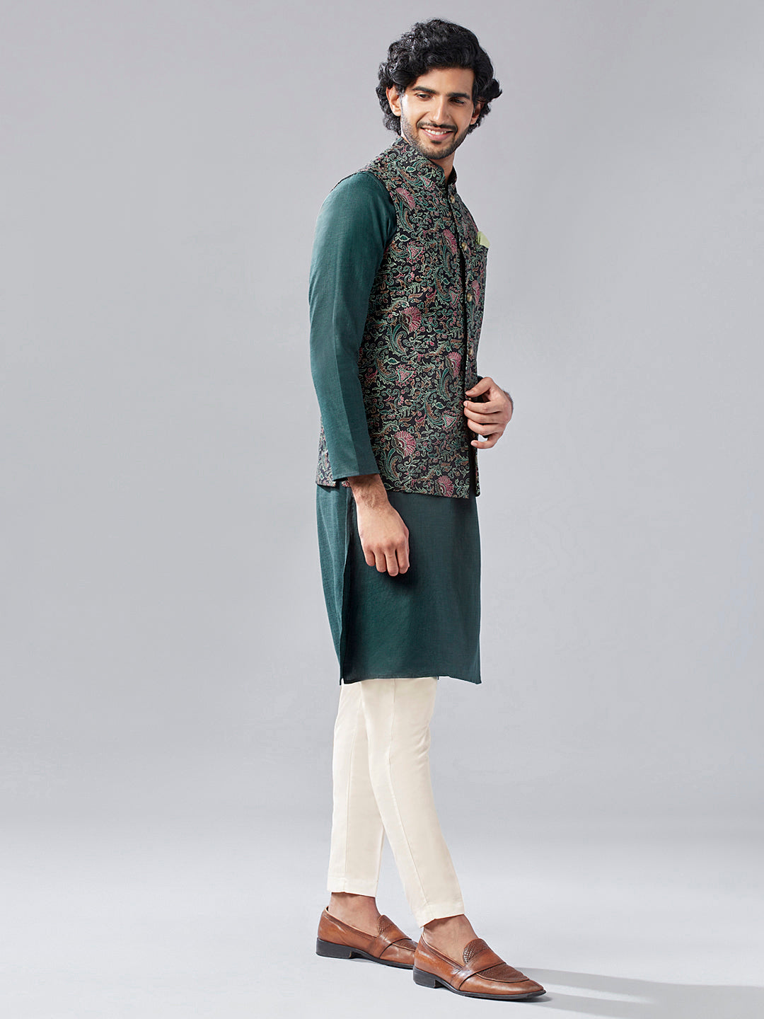 Kisah Men's Multi-Coloured Printed Kurta with Jacket and Trouser Set - Distacart
