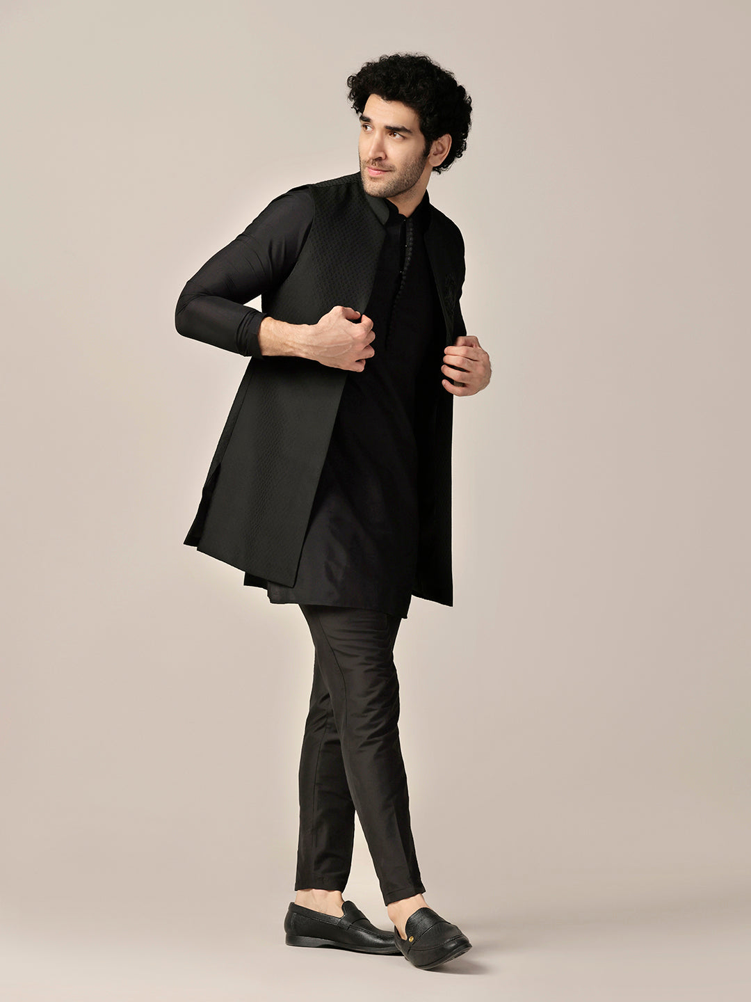 Kisah Men Black Kurta Jacket Trouser Set - Distacart