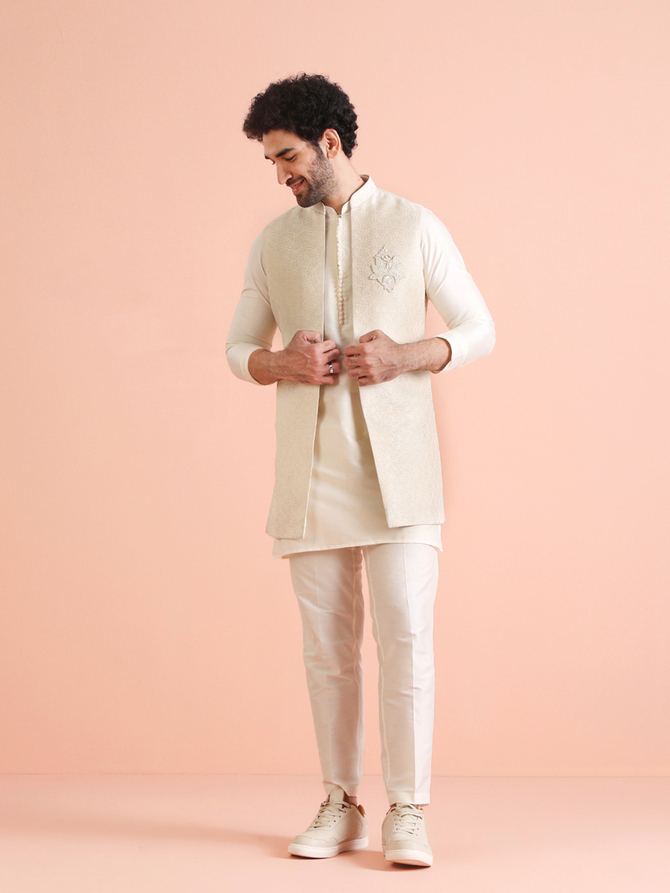 Kisah Men Off White Woven Design Kurta Jacket Trousers Set - Distacart