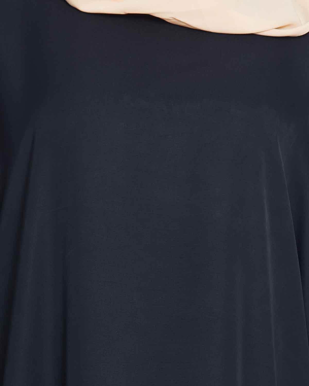 Bashariya Elegant Kaftan Abaya In Free Size With Contrast Detailings-Black Fawn
