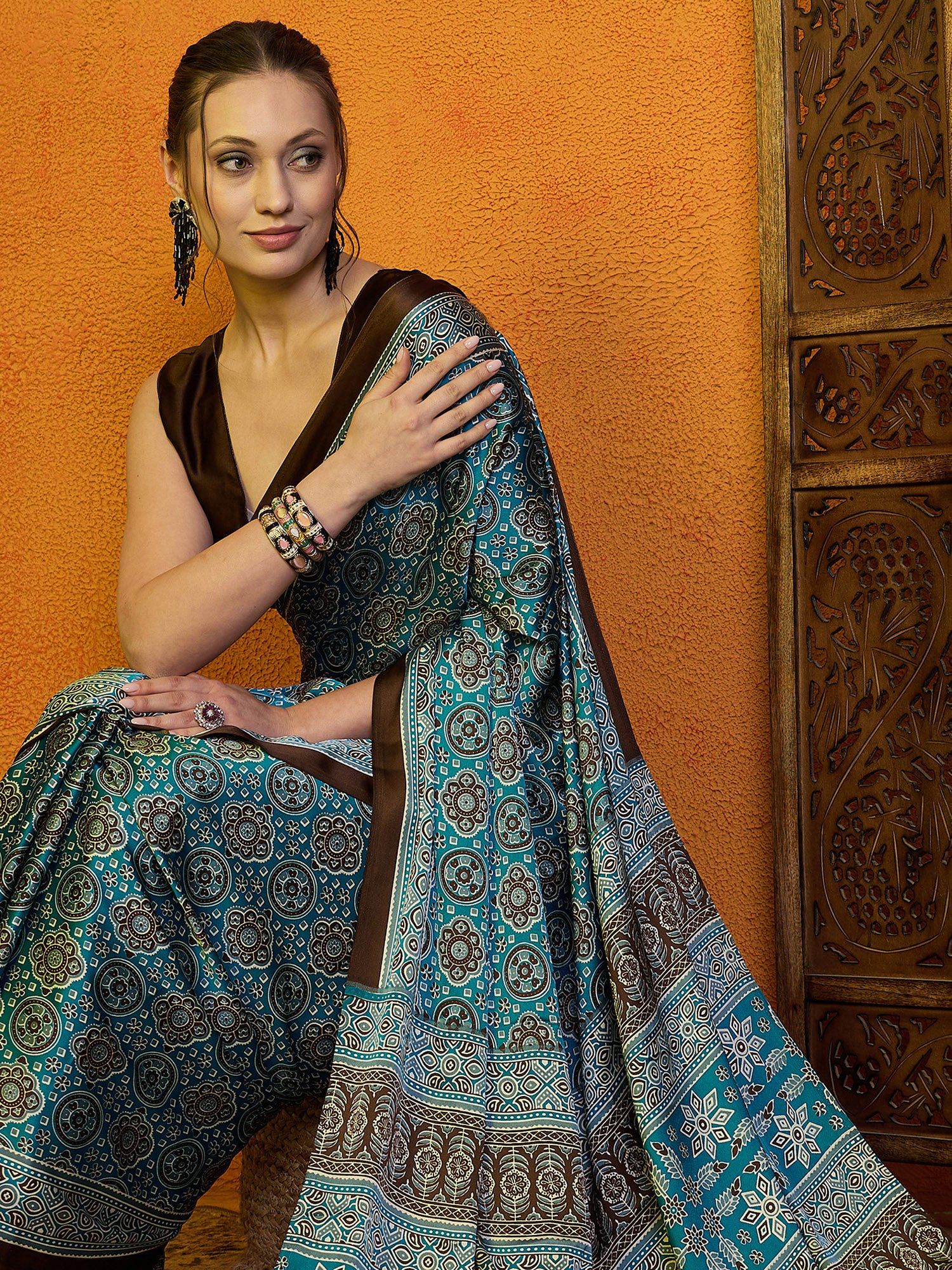 NOZ2TOZ Women's Satin Blue Printed Designer Saree With Blouse Piece - Distacart