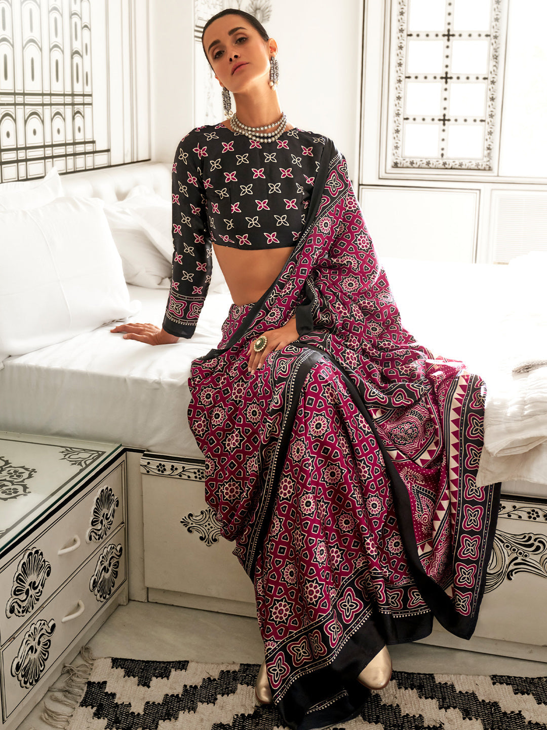 NOZ2TOZ Women's Crepe Pink Printed Designer Saree With Blouse Piece - Distacart