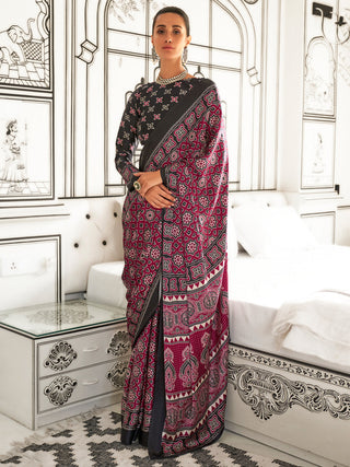 NOZ2TOZ Women's Crepe Pink Printed Designer Saree With Blouse Piece - Distacart