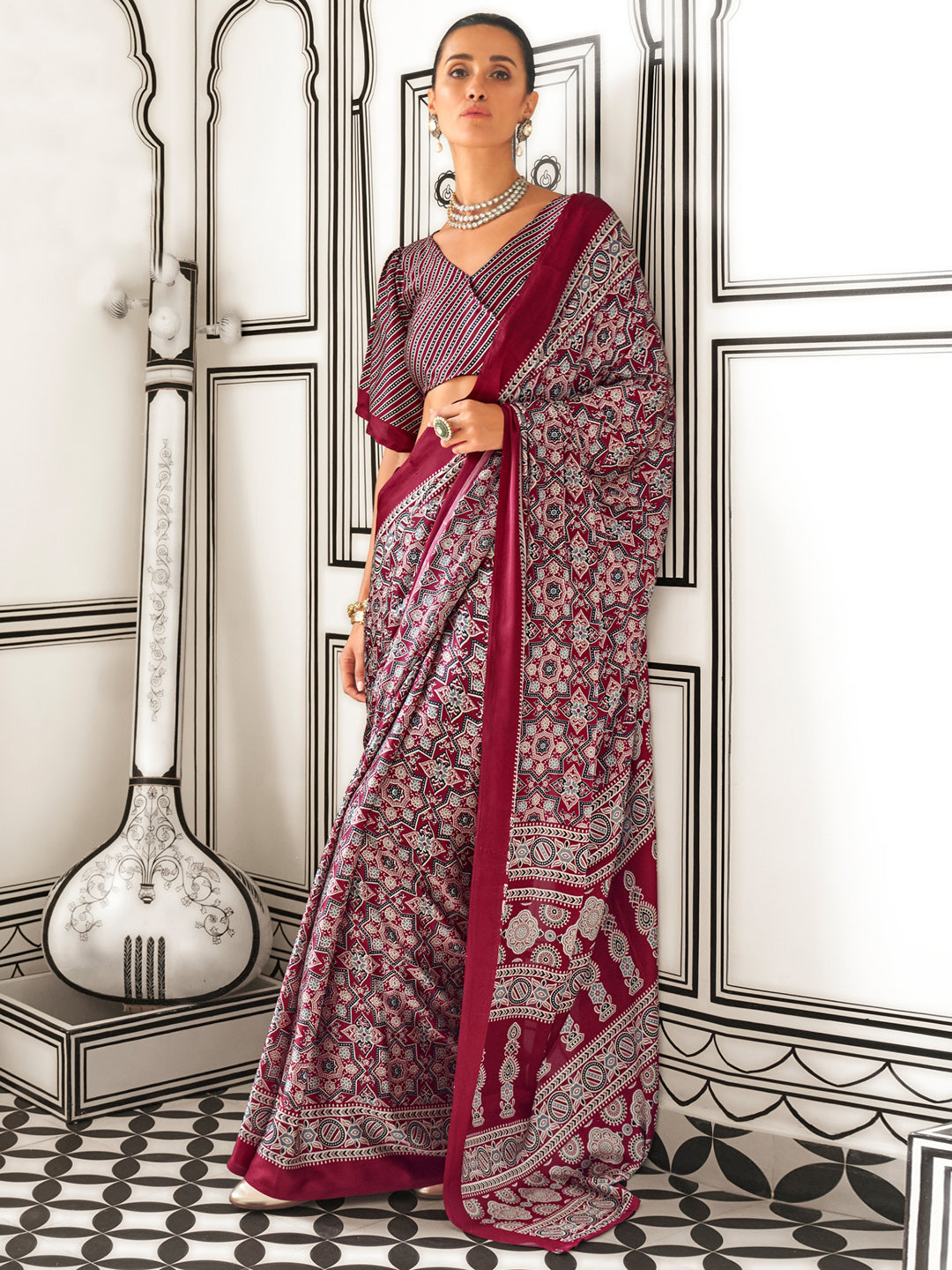 NOZ2TOZ Women's Crepe Maroon Printed Designer Saree With Blouse Piece - Distacart