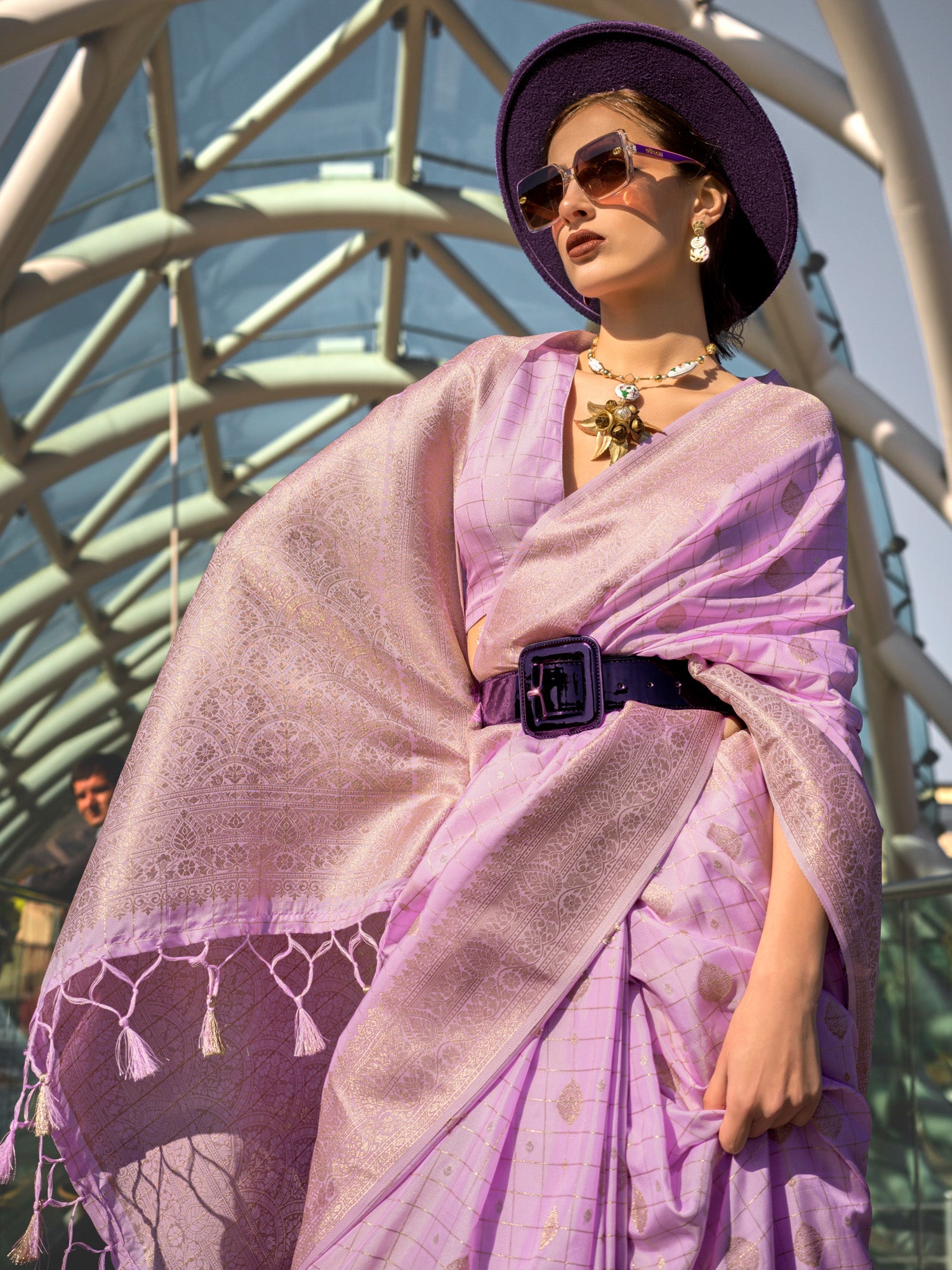 NOZ2TOZ Women's Silk Blend Lavender Woven Design Designer Saree With Blouse Piece - Distacart