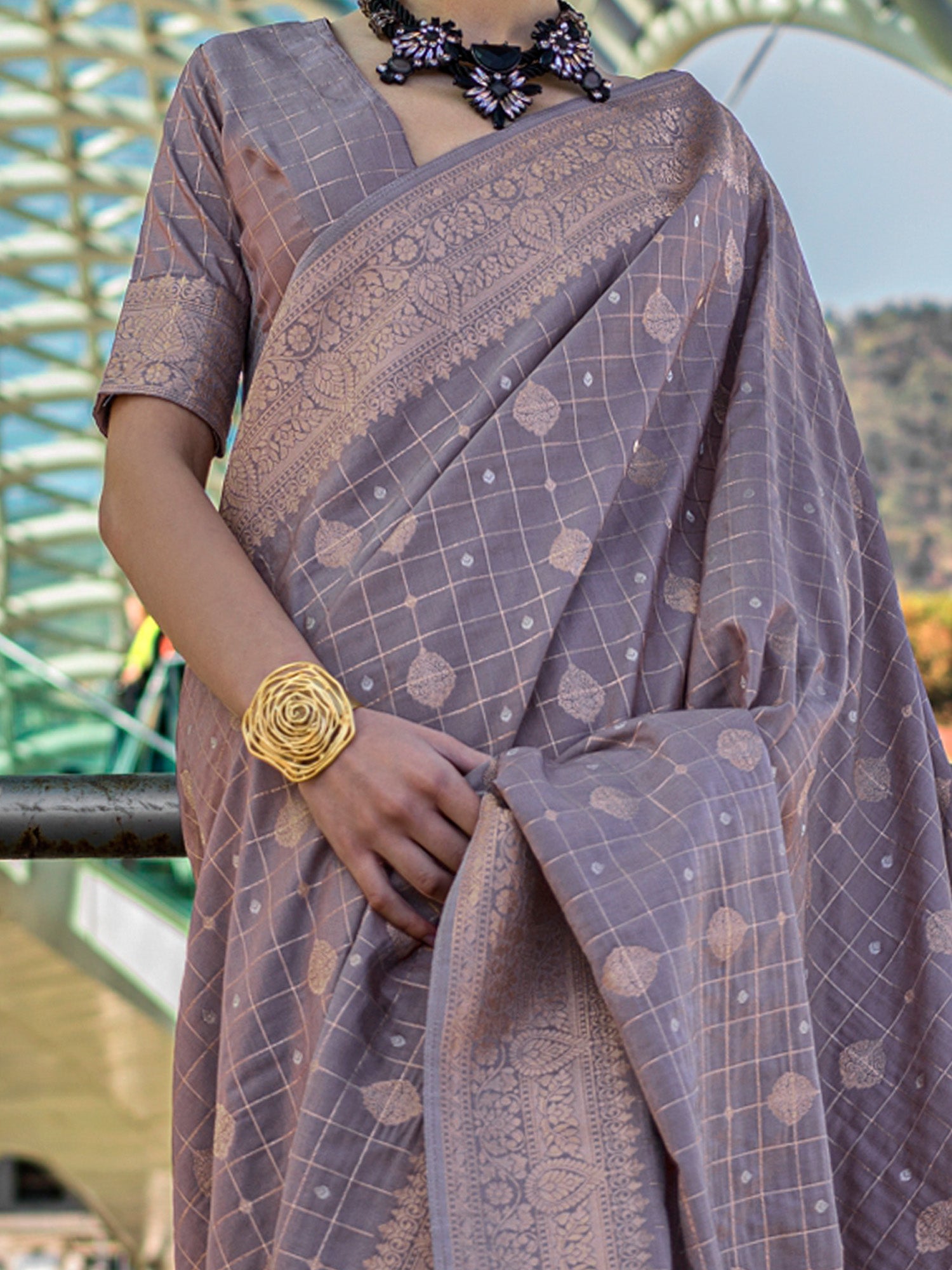 NOZ2TOZ Women's Silk Blend Violet Woven Design Designer Saree With Blouse Piece - Distacart