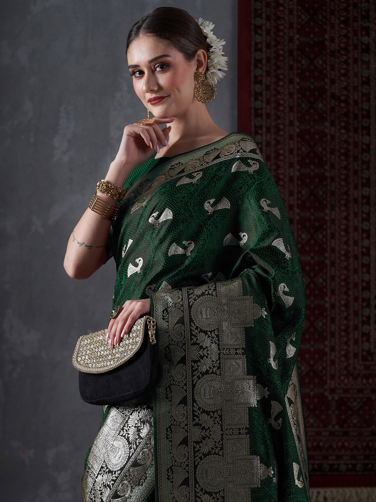 NOZ2TOZ Women's Satin Silk Green Woven Design Designer Saree With Blouse Piece - Distacart