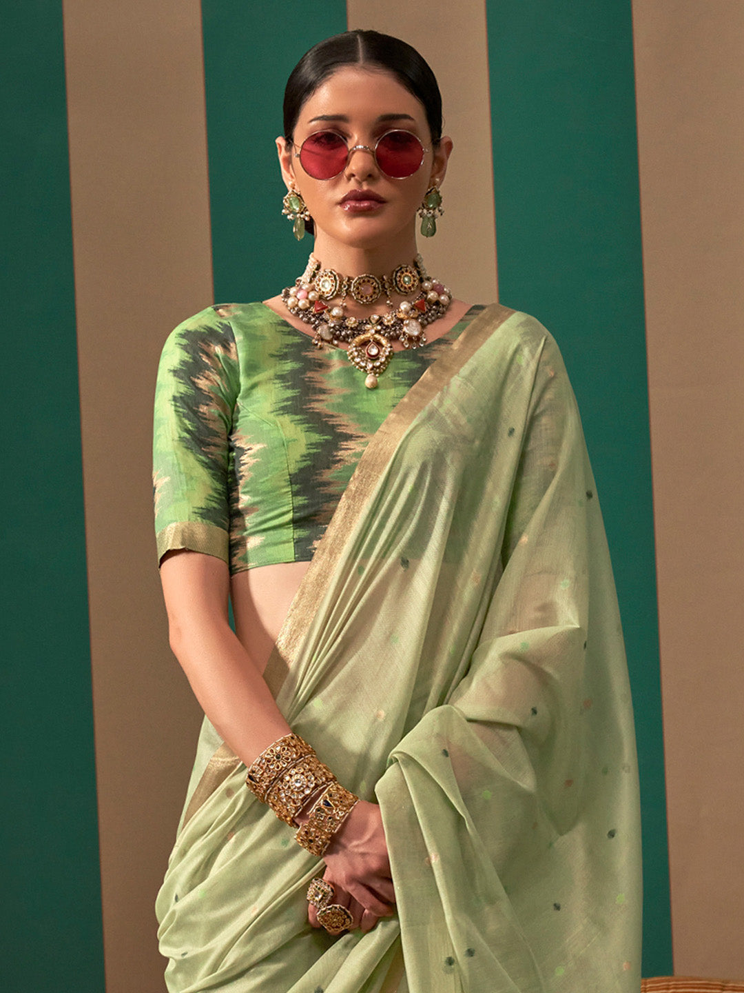 NOZ2TOZ Women's Silk Blend Light Green Woven Design Designer Saree With Blouse Piece - Distacart